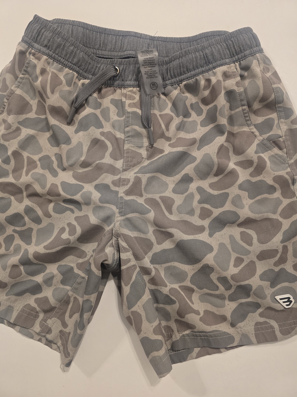 Kids BURLEBO' Camouflage Print Drawstring Shorts - Gray